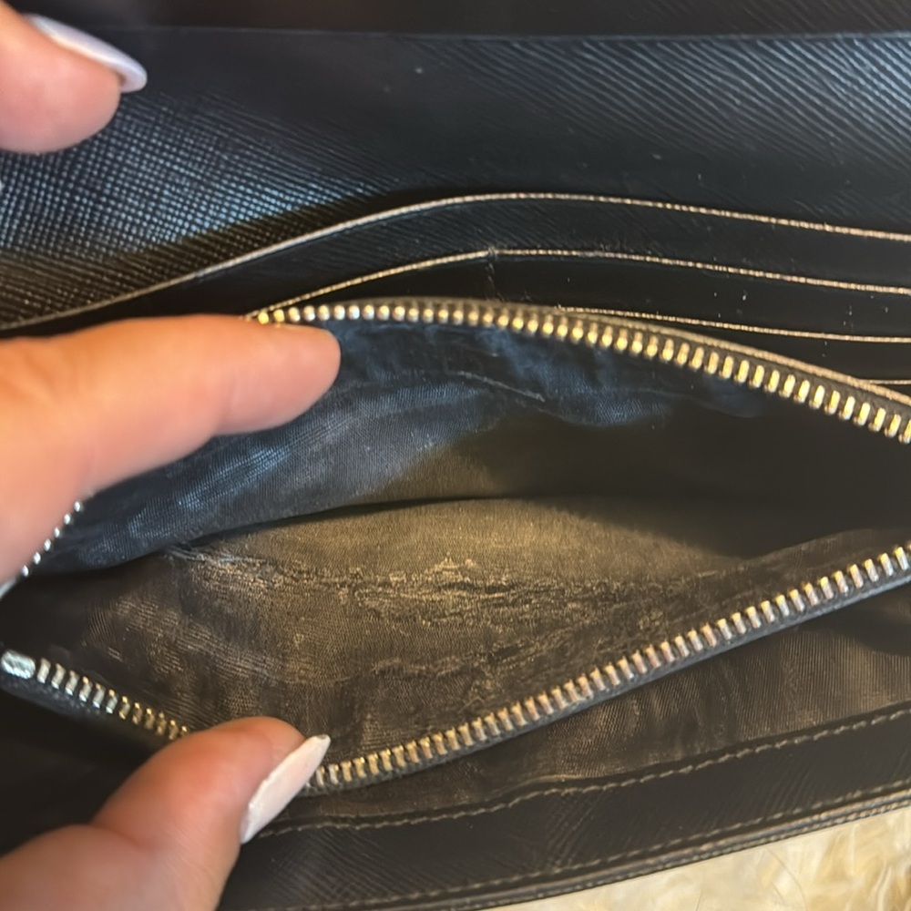 Authentic Prada Wallet Bundle! Includes 2 Wallets! - image 7